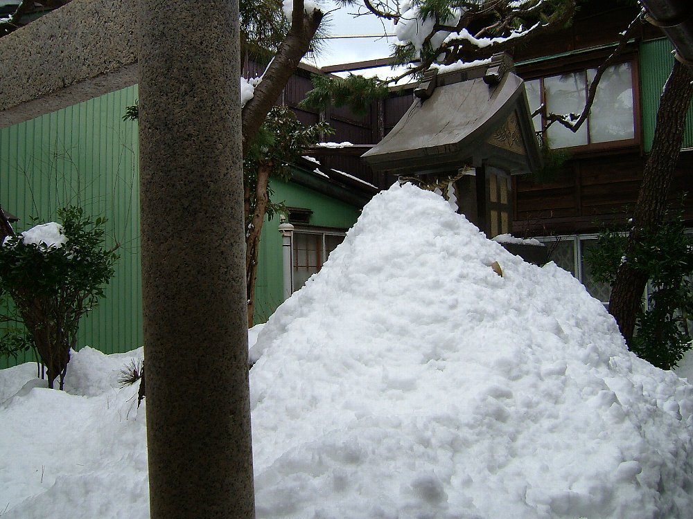 直江津の積雪の様子！_e0065084_15561266.jpg