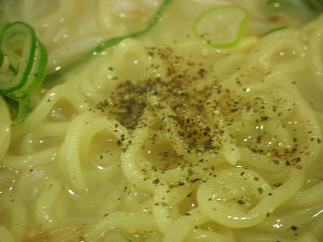 にんにくラーメン幸ちゃん　　　　西三国_c0118393_12461687.jpg