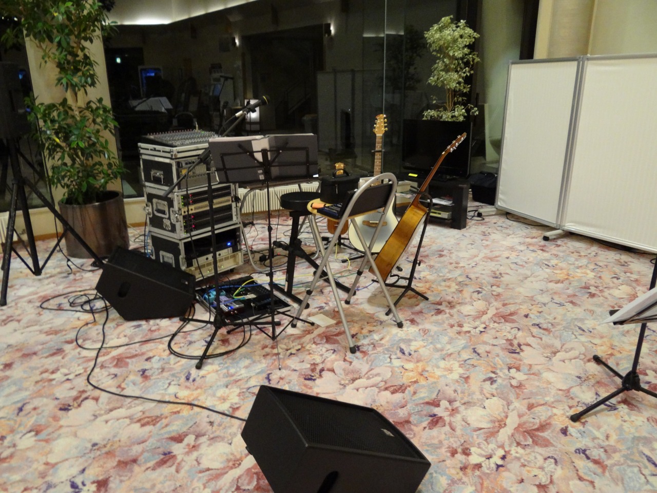 2月11日ファインビュー室山 雅音人マンスリーコンサートレポート_d0063599_17183298.jpg