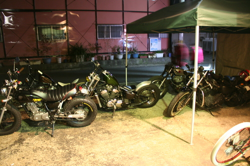 ダーツ大会勃発!_a0164918_1342240.jpg