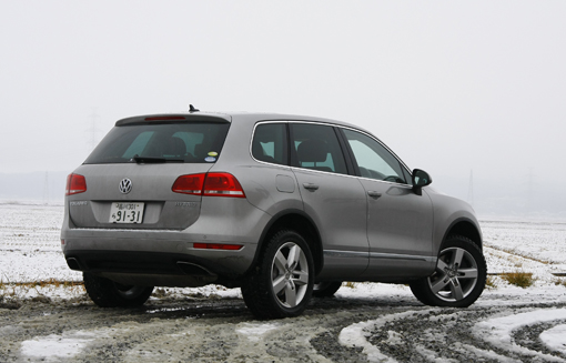 フォルクスワーゲン・トゥアレグ（Volkswagen Touareg）　ハイブリッド_a0046234_23594011.jpg