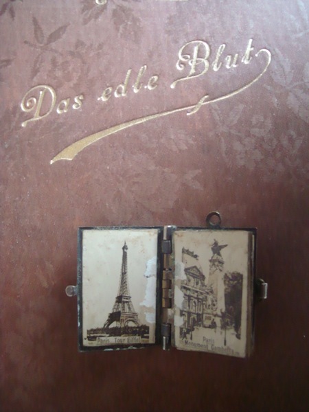 e0109090_147136.jpg