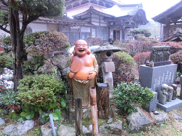 藤田八束、日本、東日本、気仙沼、若者たちへの期待・・・阿蘇・冠雪・出雲・峯寺（１０／１１）_d0181492_054842.jpg