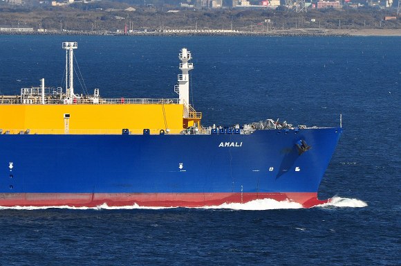 Brunei Gas Carriers 「AMALI」_e0158925_23212015.jpg