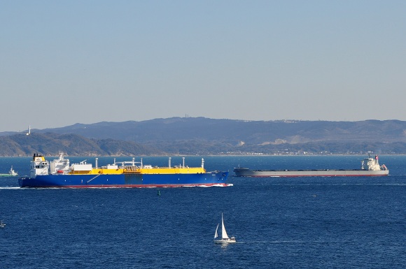 Brunei Gas Carriers 「AMALI」_e0158925_232639.jpg
