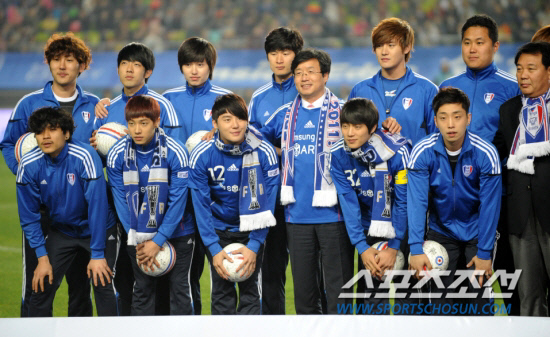 ソウルまであと ８日 ジュンス率いる芸能人サッカーチーム 東京で慈善試合2 14 月 あばばいな