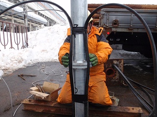 新幹線浦佐駅の駐車場の消雪井戸改修(ポンプ交換)_a0084753_1635560.jpg