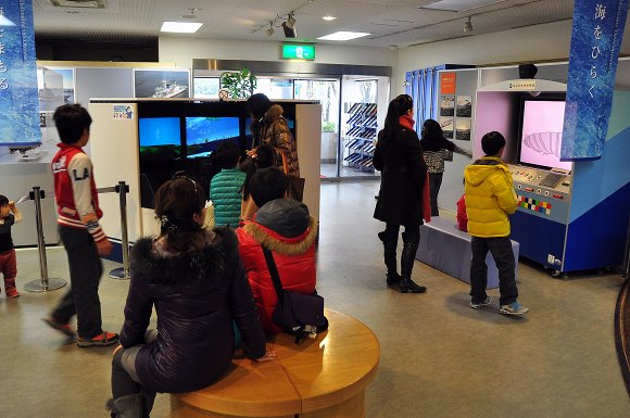 「船の科学館ミニ展示場」と羊蹄丸のその後・・・_e0158925_2210343.jpg