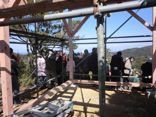 里山に100人以上の親子連れが訪れて by 「仁べ」_c0239329_213255.jpg