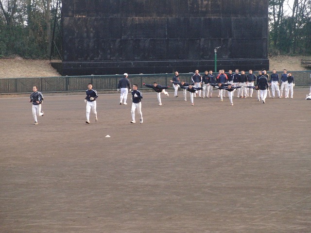 富士市立高校野球部の冬の練習風景_f0141310_7563658.jpg