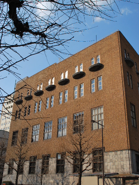 東京神田の学士会館(昭和モダン建築探訪)_f0142606_14533222.jpg