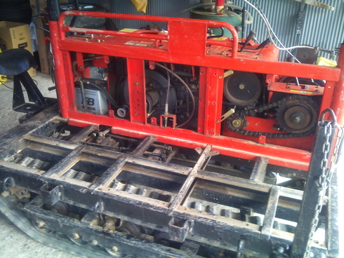 林内作業車のメンテナンス 奥山農林 林内作業車のメンテナンス 奥山農林