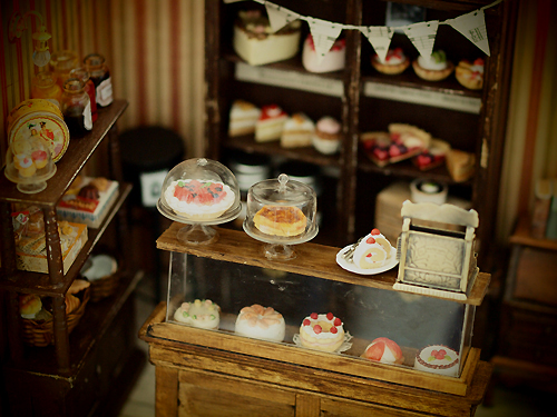 miniature sweet shop*_e0172847_9503730.jpg