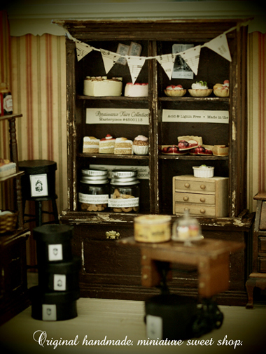 miniature sweet shop*_e0172847_9535614.jpg