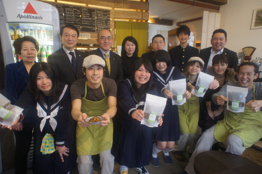 ベルリンの和カフェmamechaで津和野の「まめ茶」_c0180686_20315181.jpg