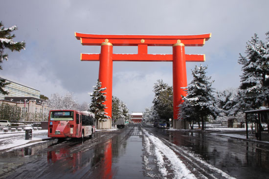 平安神宮雪景色_e0048413_18295413.jpg