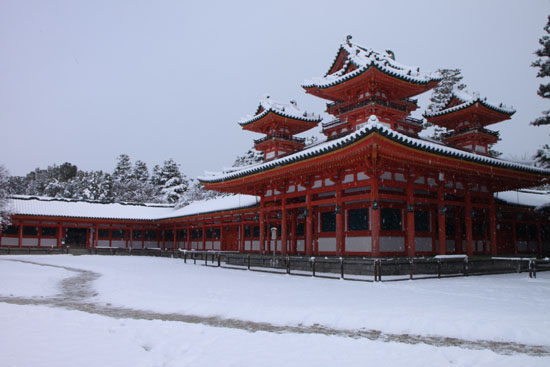 平安神宮雪景色_e0048413_18303361.jpg