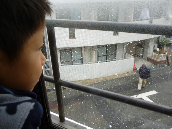 雪の週末_b0215321_16573824.jpg