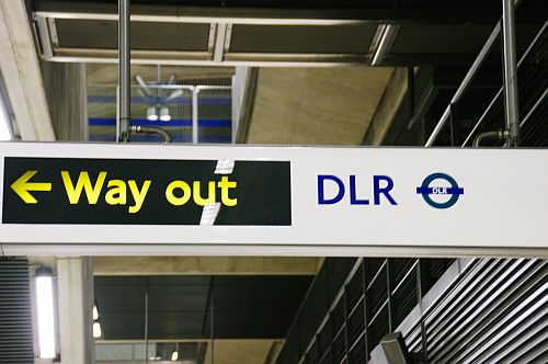 ロンドン地下鉄 Underground の乗り方 文化遺産見学案内所
