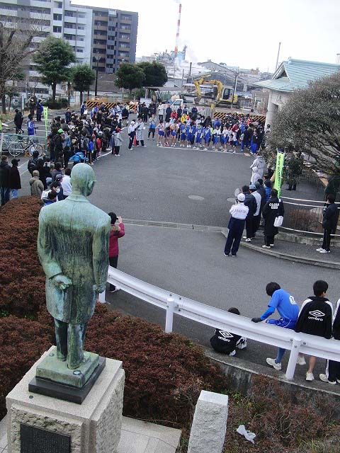 公道を走る市内唯一の駅伝 第32回今泉地区駅伝大会_f0141310_747431.jpg