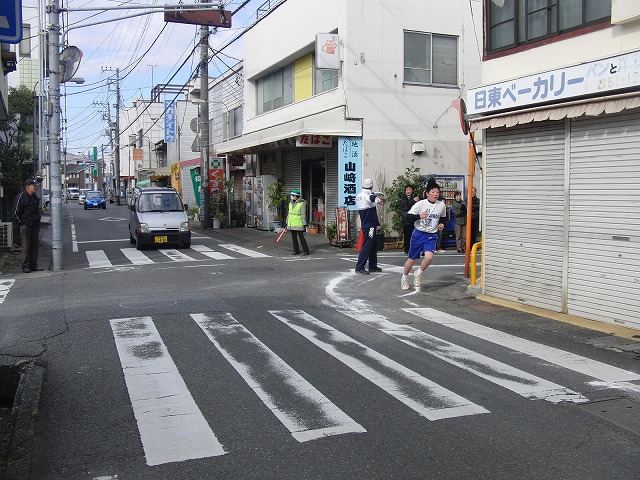公道を走る市内唯一の駅伝 第32回今泉地区駅伝大会_f0141310_7491536.jpg