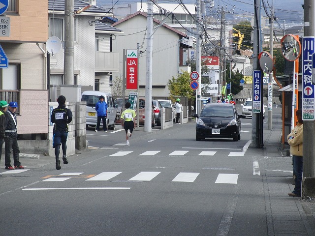 公道を走る市内唯一の駅伝 第32回今泉地区駅伝大会_f0141310_7494583.jpg