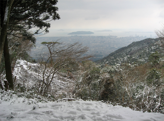 ■やっぱり、雪の油山_d0190217_1030222.jpg