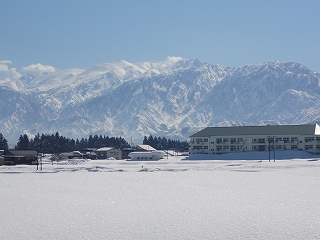 いい天気で青空がきれいです_a0084753_13185255.jpg