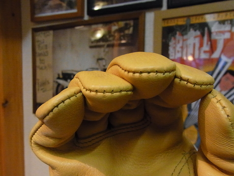 Churchill Glove 入荷!_d0179518_17113730.jpg