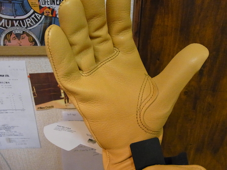 Churchill Glove 入荷!_d0179518_17121973.jpg