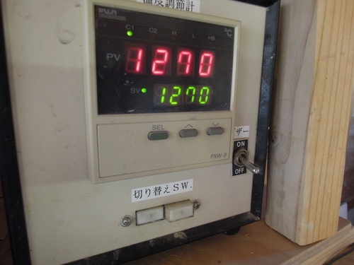 窯焚き。 (NO 210 )_d0195183_1471024.jpg