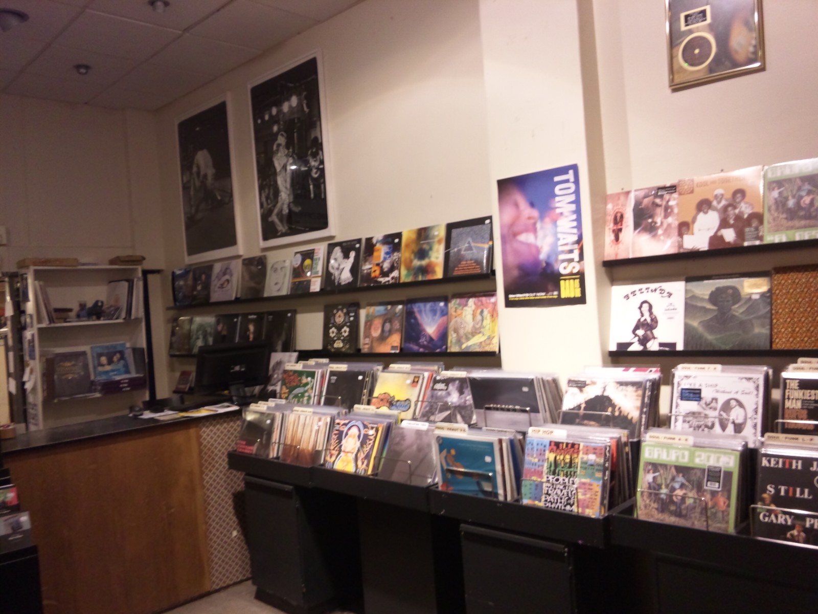 Norway、Osloのレコード屋、その2(BIG DIPPER/PLATEKOMPANIET)_a0087389_1384145.jpg