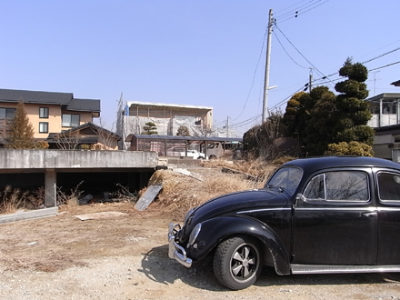 『麓山の家』 サッシ取付中_e0197748_1841626.jpg