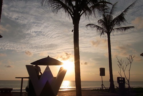 Woo Ba® から見る夕陽 @ W Retreat & Spa Bali (\'11年秋)_a0074049_19263492.jpg
