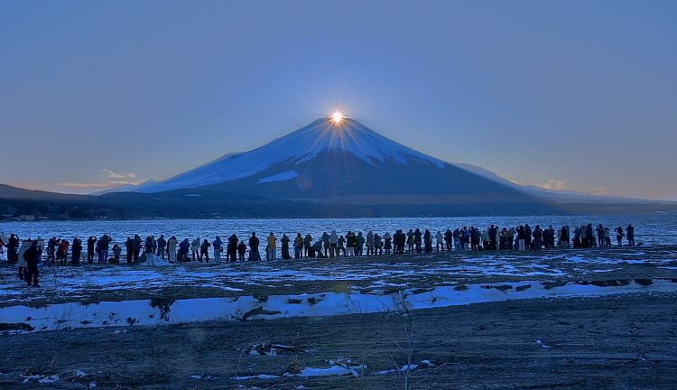 ダイヤモンド富士・山中湖きらら_a0150260_3331758.jpg