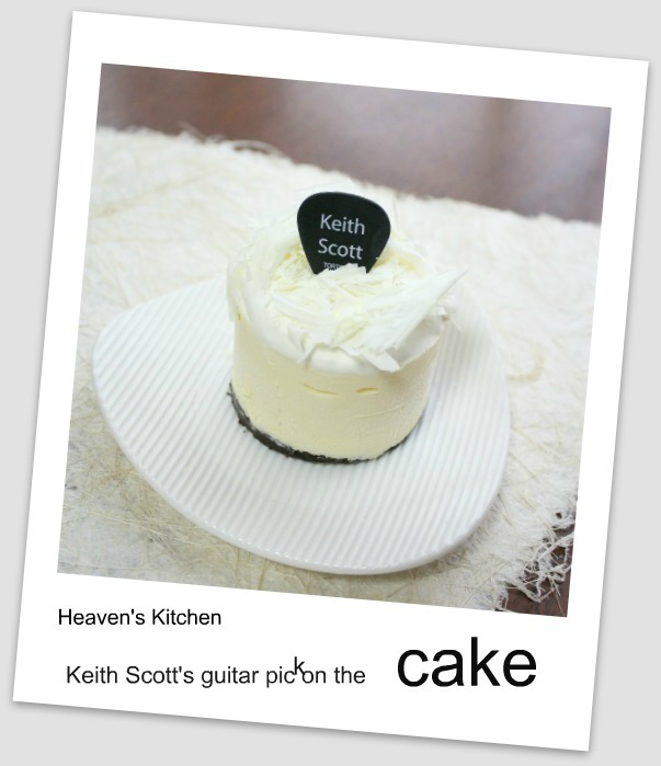 Keith Scott is on the  ホワイトチョコレートムース。_c0178336_10334653.jpg