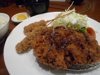 ミンチカツと串カツ定食_d0080773_1713442.jpg