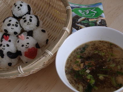 ゆる~いおひな祭り♪パンダおにぎり ☆ Panda_b0246303_1564034.jpg