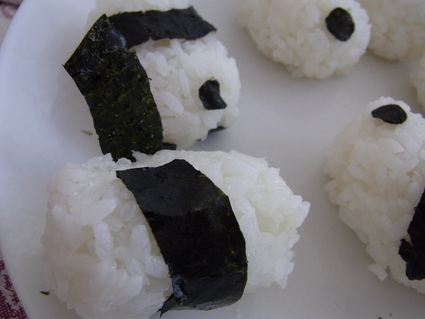 ゆる~いおひな祭り♪パンダおにぎり ☆ Panda_b0246303_2194938.jpg