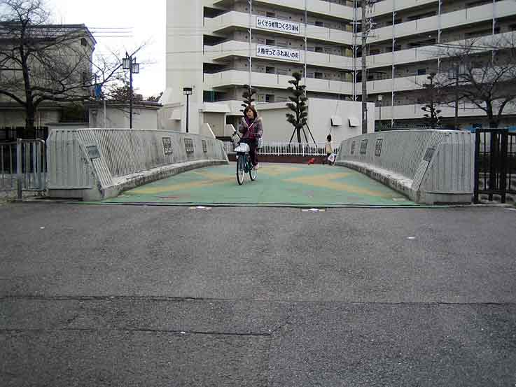 b0057679_10105960.jpg