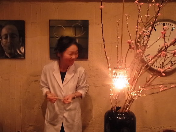 春らしい宵に。(記:藤本紀久子)_a0195310_16344550.jpg