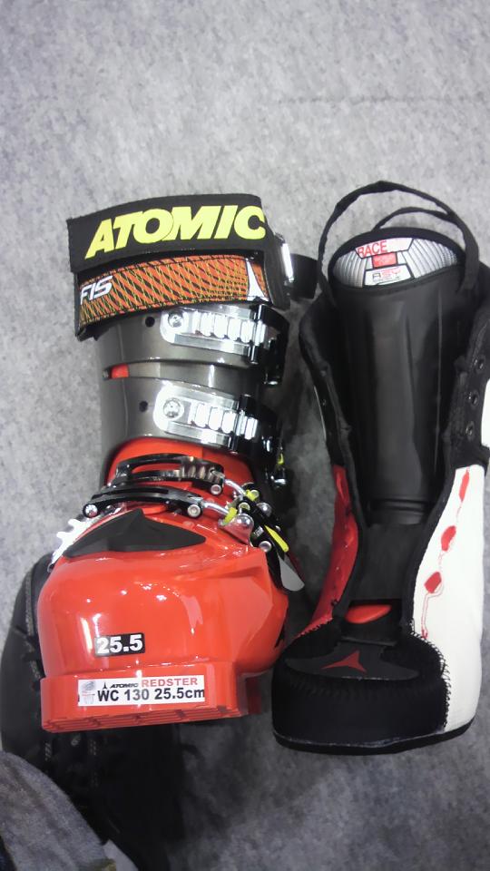 『NEW ATOMIC RED STER BOOTS！？』_a0127213_17105012.jpg