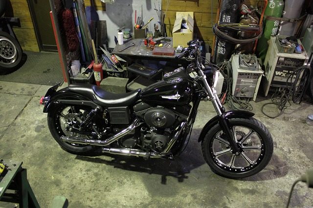 2003FXDX 足回り変更完了!!_a0110720_16372234.jpg