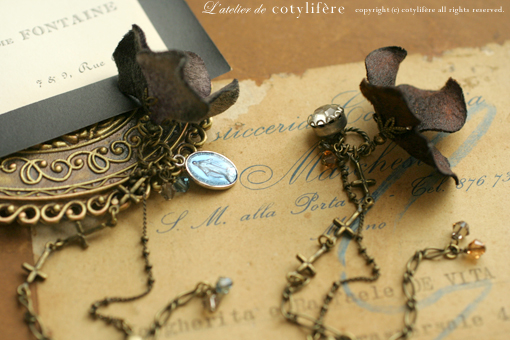 作品紹介*　\"Paris antique accessory\" at Guignol_e0073946_1424868.jpg