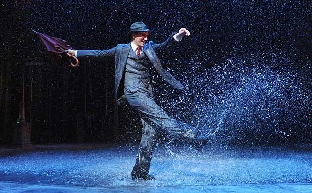 雨に唄えば　アダム・クーパー　サイン入りパンフレット　プログラム アダム・クーパー主演 「雨に唄えば」♪ : ロンパラ！（LONDON