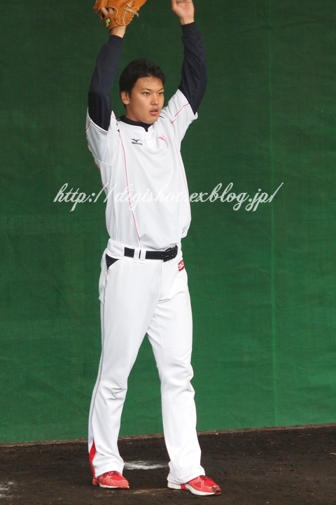 村中恭兵投手はスロー調整? : Out of focus ~Baseballフォトブログ 村中恭兵投手はスロー調整? : Out of focus ~Baseballフォトブログ