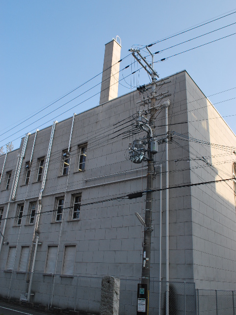 旧不動貯金銀行京都七条支店(建築家・関根要太郎設計作品再見)_f0142606_1952459.jpg