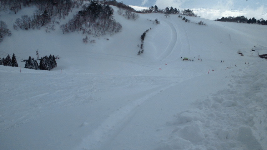 ２月１８日箱館山、西日本スノーボード技術選手権・滋賀県ライディングコンテスト_e0089227_1446354.jpg