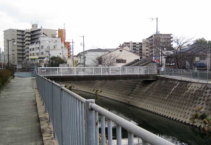 b0057679_8562762.jpg