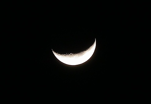 moon age : 5.4-5.6 ... Crescent Moon_a0260019_22564637.jpg